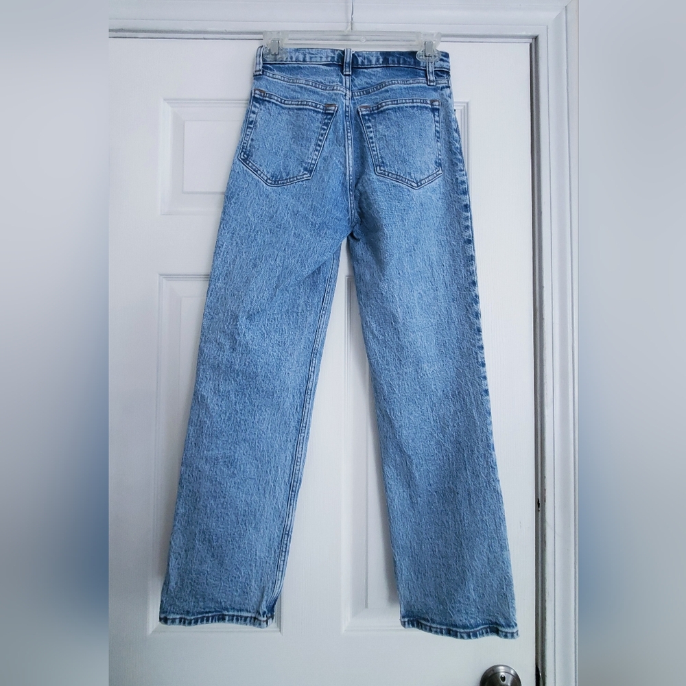 A&F | High Rise Straight Jeans - Picture 4 of 5